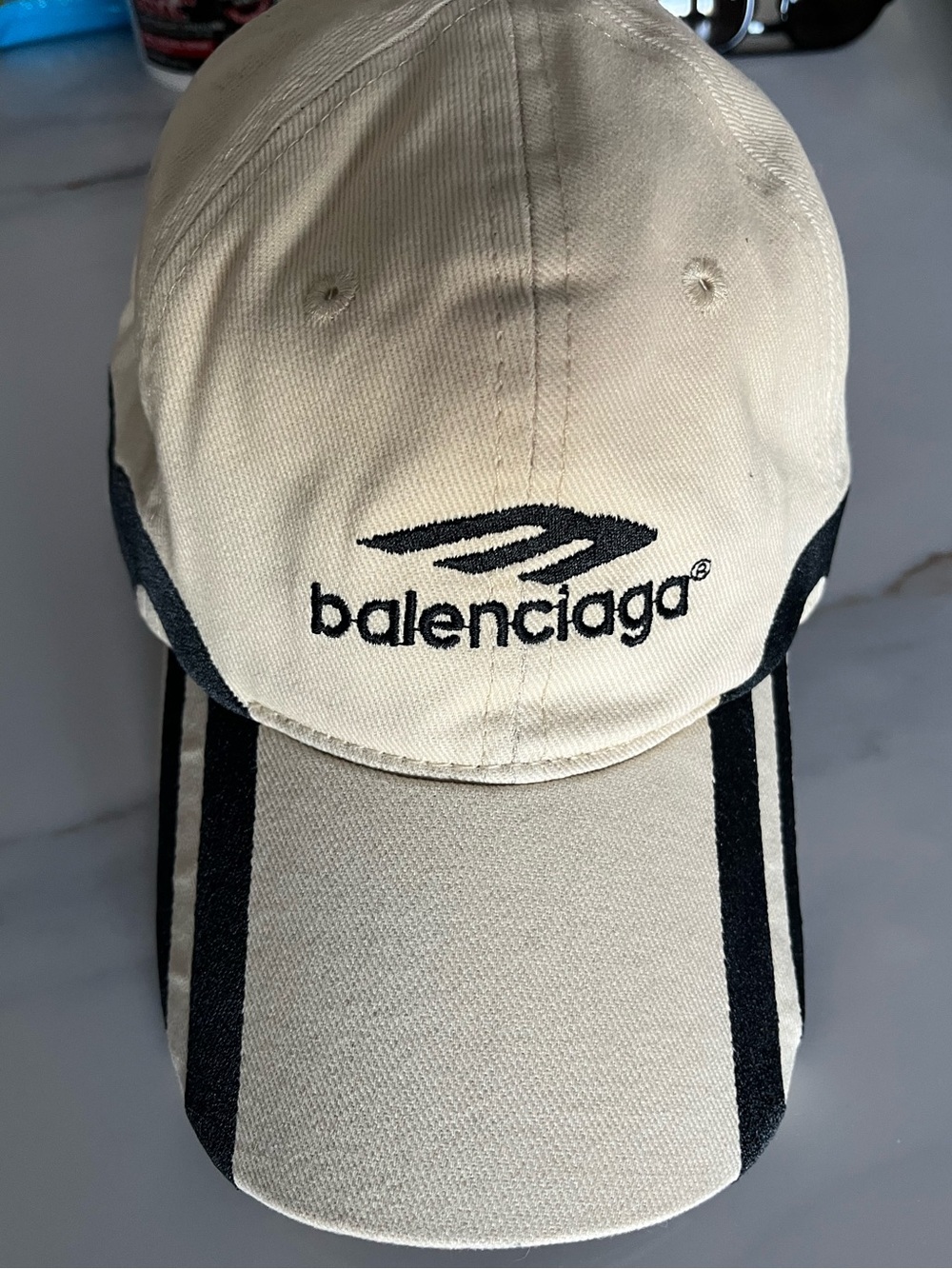 BALENCIAGA Rare Logo Cap